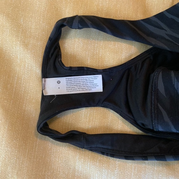 Lululemon sport bra size 8 - Picture 4 of 5